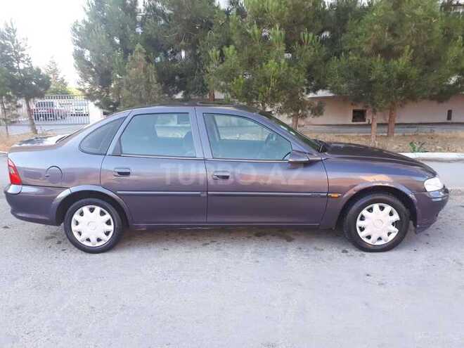 Opel Vectra 1996, 352,000 km - 1.8 l - Bakı