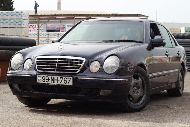Mercedes E 240 2002, 276,000 km - 2.6 l - Bakı