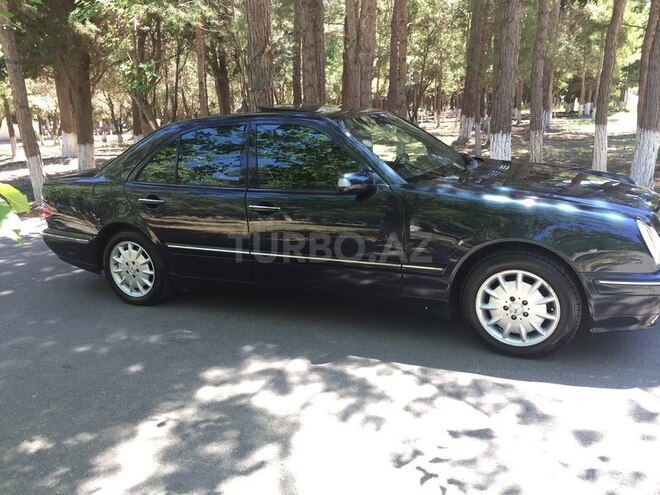 Mercedes E 320 2001, 165,000 km - 3.2 л - Sumqayıt