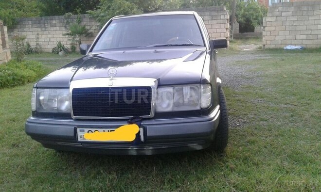 Mercedes E 200 1990, 388,520 km - 2.0 l - Masallı
