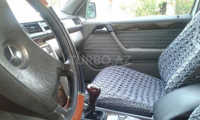 Mercedes E 200 1990, 388,520 km - 2.0 l - Masallı