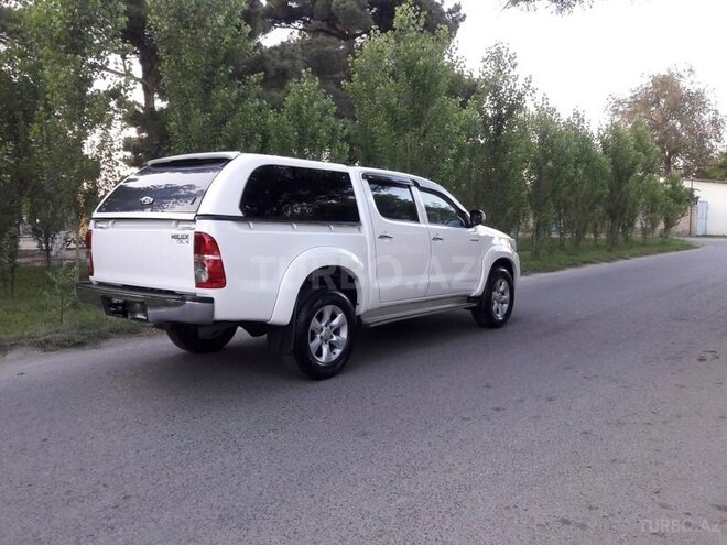 Toyota Hilux 2012, 185,000 km - 2.5 l - Bakı