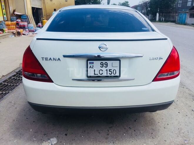 Nissan Teana 2003, 150,000 km - 2.3 l - Quba