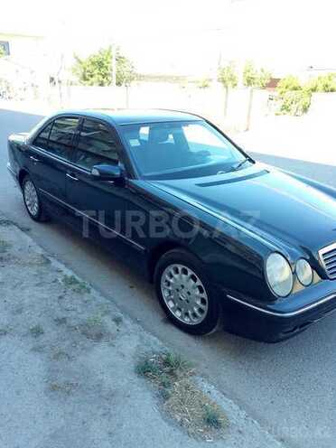 Mercedes E 220 2000, 278,462 km - 2.2 l - Bakı