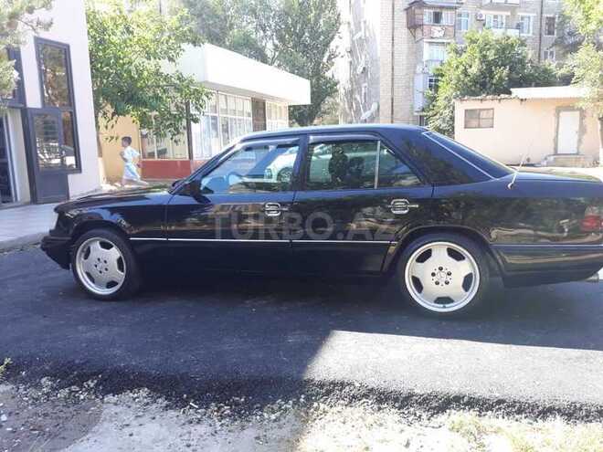Mercedes E 320 1994, 295,000 km - 3.2 l - Sumqayıt