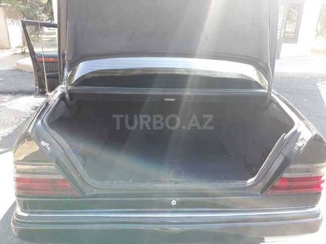 Mercedes E 320 1994, 295,000 km - 3.2 l - Sumqayıt