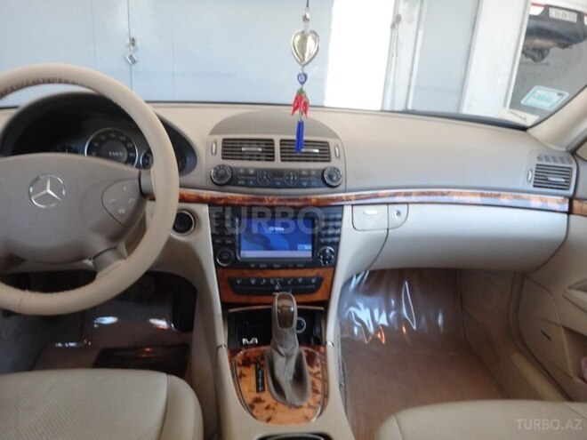 Mercedes E 350 2006, 222,000 km - 3.5 l - Bakı
