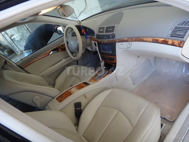 Mercedes E 350 2006, 222,000 km - 3.5 l - Bakı
