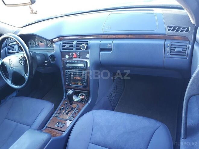 Mercedes E 200 1999, 210,000 km - 2.0 л - Bakı