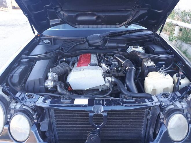 Mercedes E 200 1999, 210,000 km - 2.0 л - Bakı