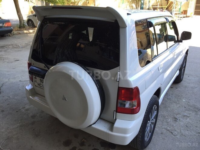 Mitsubishi Pajero io 1999, 270,009 km - 2.0 l - Bakı