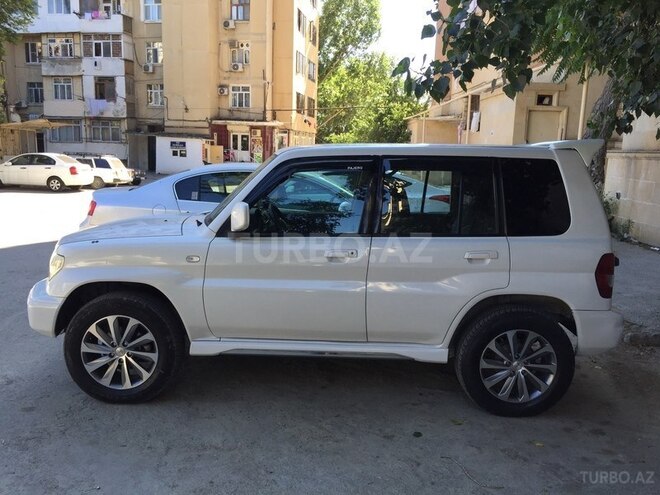 Mitsubishi Pajero io 1999, 270,009 km - 2.0 l - Bakı