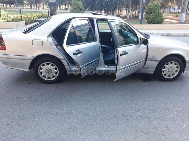 Mercedes C 220 1998, 412,325 km - 2.2 l - Bakı