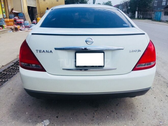 Nissan Teana 2003, 150,000 km - 2.3 l - Quba