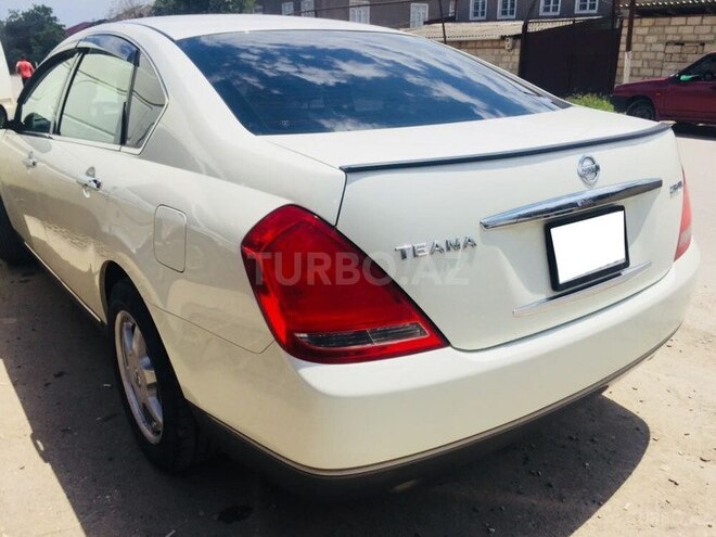 Nissan Teana 2003, 150,000 km - 2.3 l - Quba