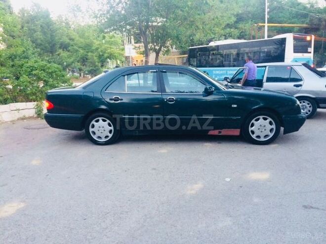 Mercedes E 200 1996, 385,500 km - 2.0 л - Sumqayıt