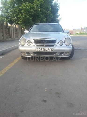 Mercedes E 220 2000, 380,000 km - 2.2 л - Ağstafa