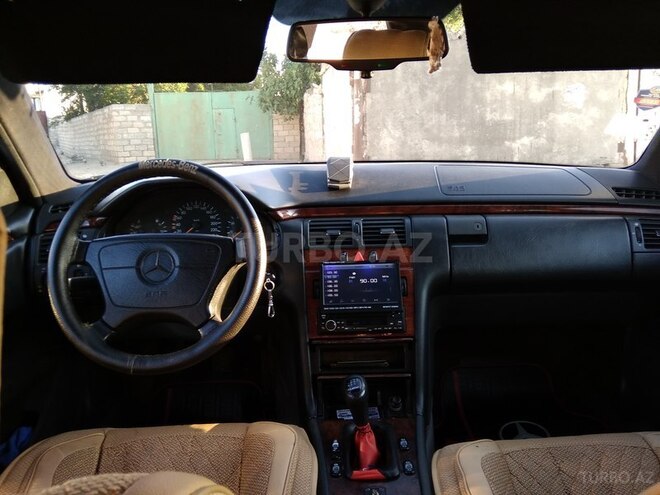 Mercedes E 200 1996, 385,155 km - 2.0 л - Sumqayıt