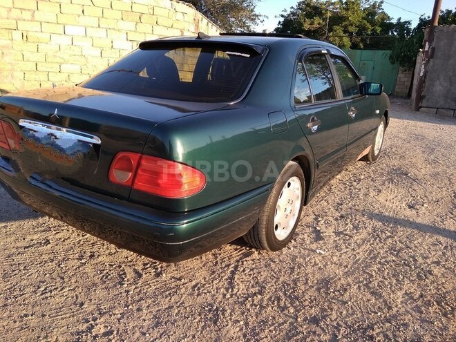 Mercedes E 200 1996, 385,155 km - 2.0 л - Sumqayıt