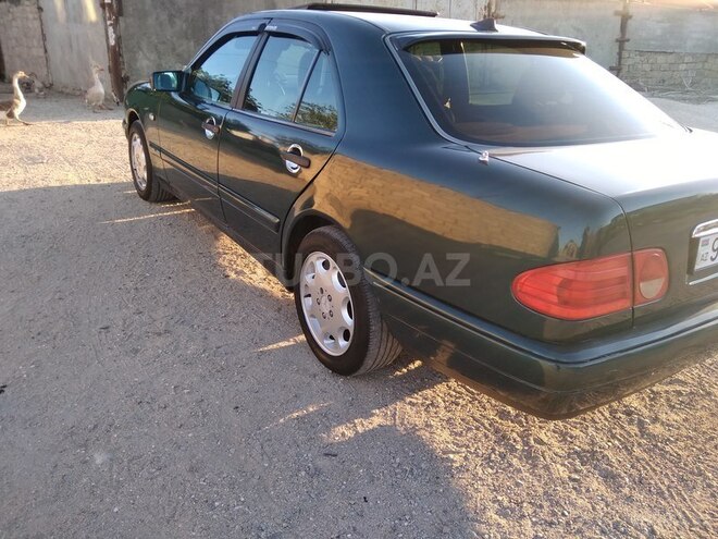 Mercedes E 200 1996, 385,155 km - 2.0 л - Sumqayıt