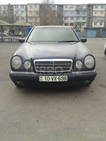 Mercedes E 230 1997, 200,000 km - 2.3 л - Sumqayıt