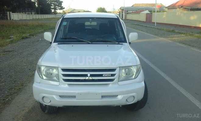 Mitsubishi Pajero io 2000, 300,000 km - 2.0 l - Bakı