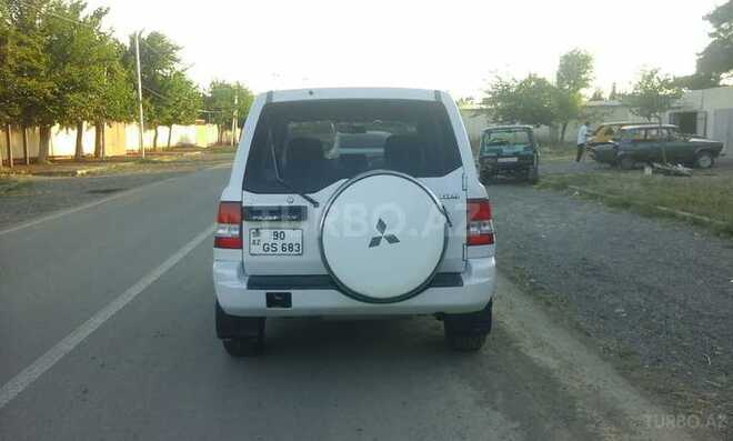 Mitsubishi Pajero io 2000, 300,000 km - 2.0 l - Bakı