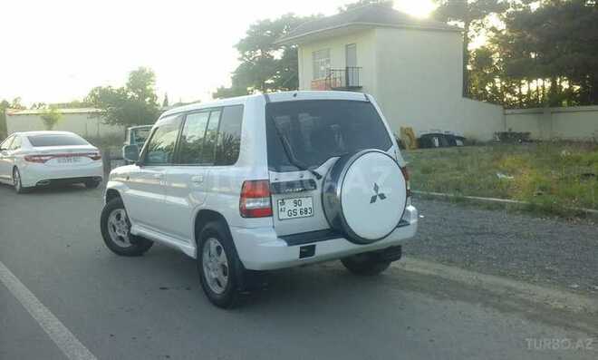 Mitsubishi Pajero io 2000, 300,000 km - 2.0 l - Bakı