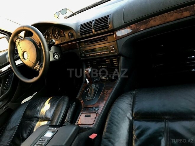 BMW 528 2000, 215,800 km - 2.8 l - Bakı