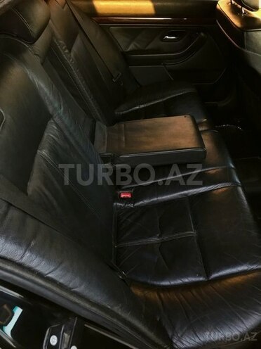 BMW 528 2000, 215,800 km - 2.8 l - Bakı
