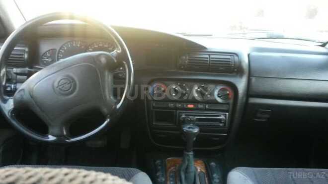 Opel Omega 1994, 273,000 km - 2.0 л - Bakı