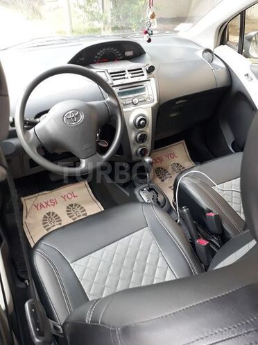 Toyota Yaris 2008, 105,000 km - 1.3 l - Bakı