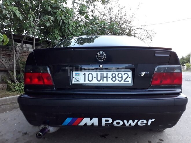BMW 320 1991, 315,600 km - 2.0 l - Qazax