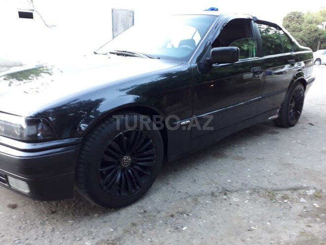 BMW 320 1991, 315,600 km - 2.0 l - Qazax