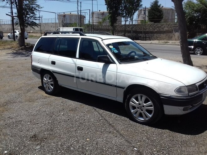 Opel Astra 1996, 298,000 km - 1.7 l - Bakı