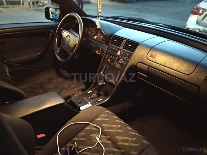 Mercedes C 200 2000, 334,000 km - 2.0 л - Bakı