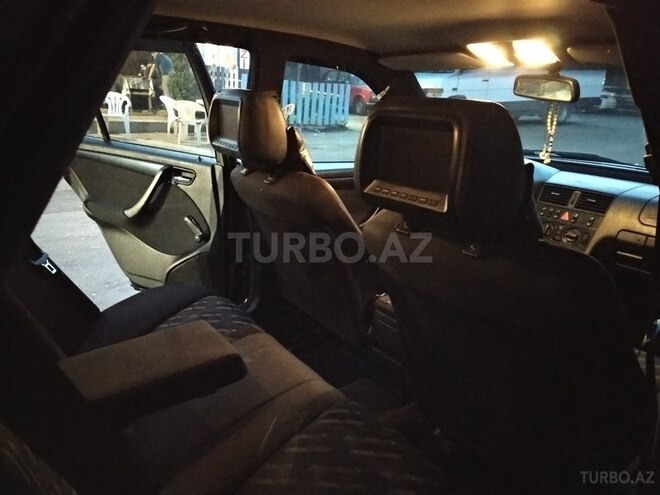 Mercedes C 200 2000, 334,000 km - 2.0 л - Bakı
