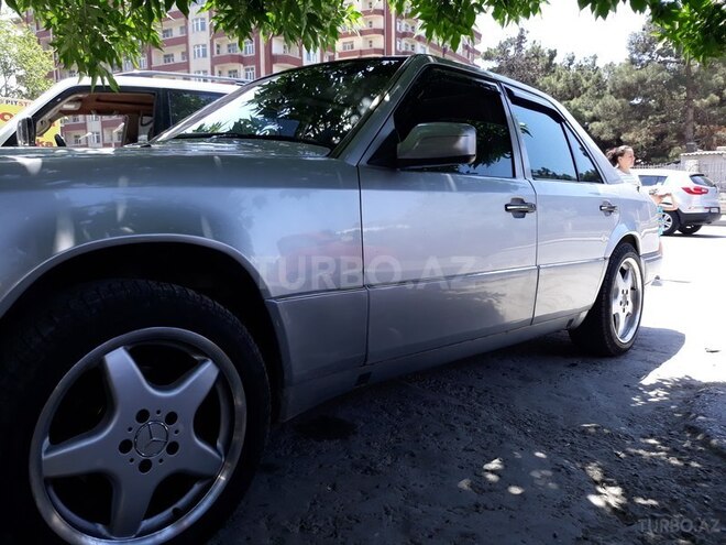 Mercedes E 280 1992, 470,000 km - 2.8 л - Bakı