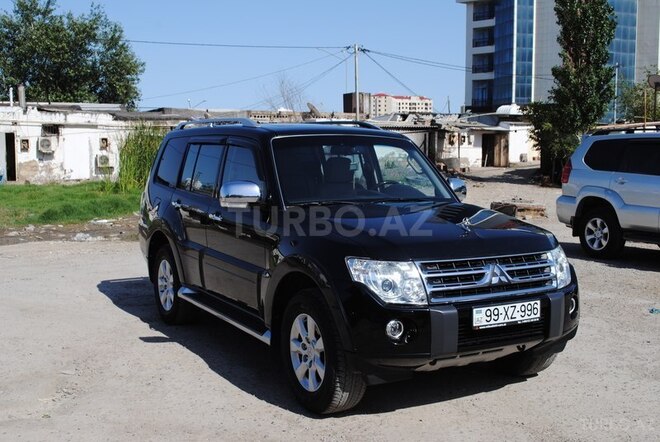 Mitsubishi Pajero 2010, 170,000 km - 3.5 л - Bakı