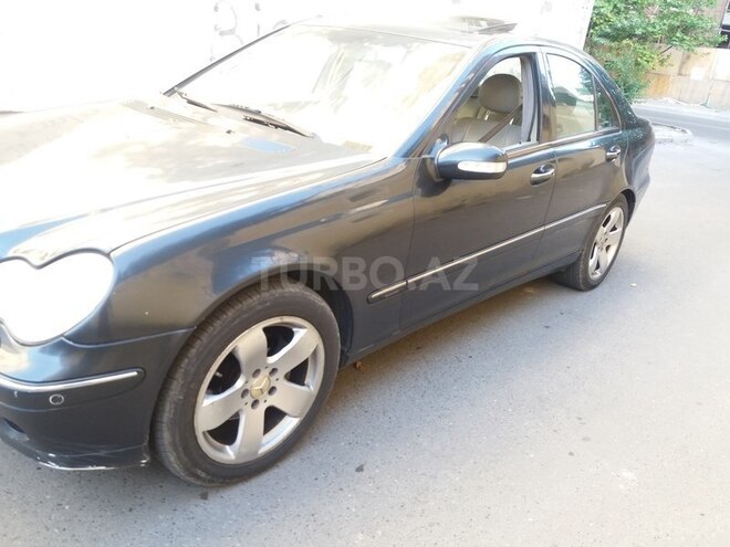 Mercedes C 200 2000, 245,000 km - 2.0 l - Bakı