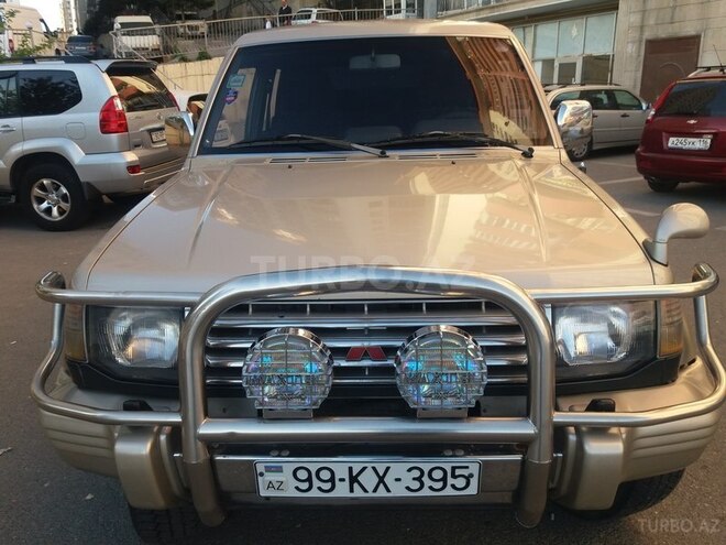 Mitsubishi Pajero 1992, 402,601 km - 2.5 l - Bakı