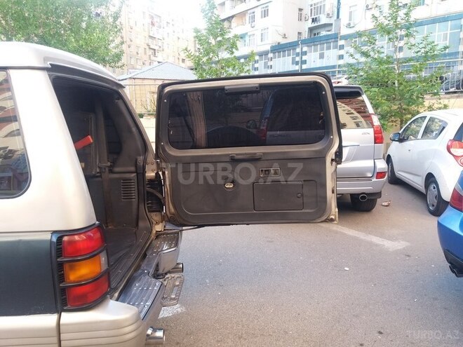 Mitsubishi Pajero 1992, 402,601 km - 2.5 l - Bakı