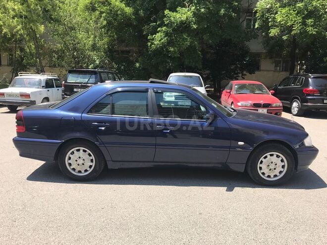 Mercedes C 200 1999, 299,000 km - 2.0 l - Bakı