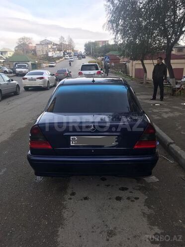 Mercedes C 200 1999, 299,000 km - 2.0 l - Bakı