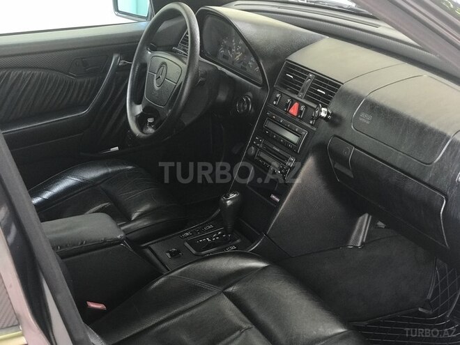 Mercedes C 230 1997, 278,000 km - 2.3 l - Bakı