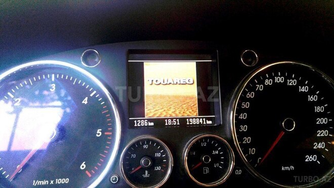 Volkswagen Touareg 2004, 198,000 km - 2.5 л - Bakı