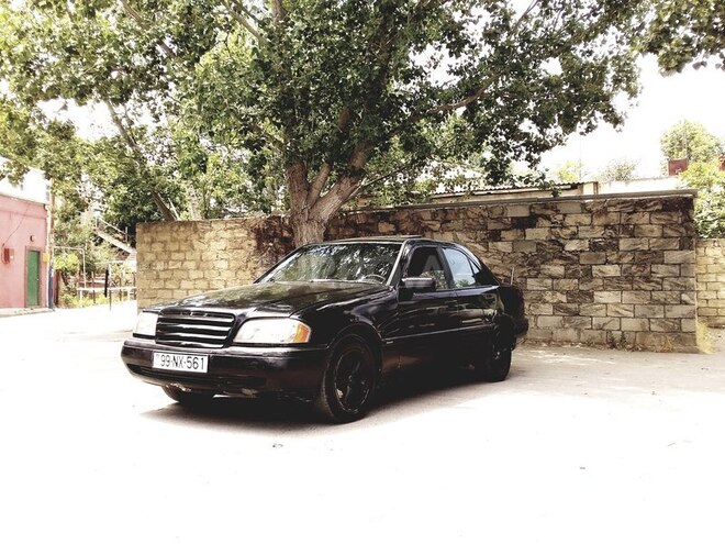 Mercedes C 180 1993, 368,453 km - 1.8 л - Bakı