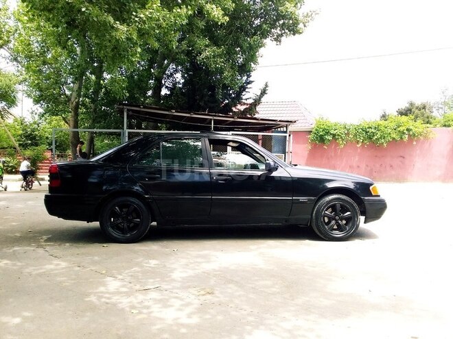 Mercedes C 180 1993, 368,453 km - 1.8 л - Bakı