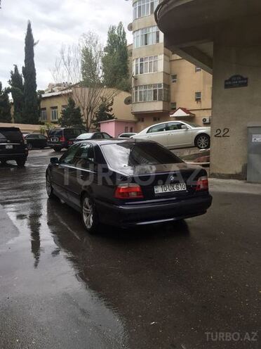 BMW 535 2001, 270,000 km - 3.5 л - Bakı