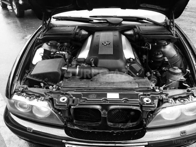 BMW 535 2001, 270,000 km - 3.5 л - Bakı